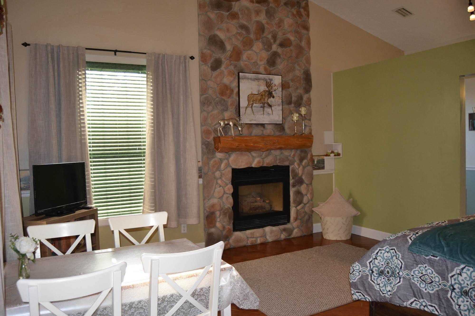 Bed and Breakfast Rock Pointe Ranch Floral City Экстерьер фото